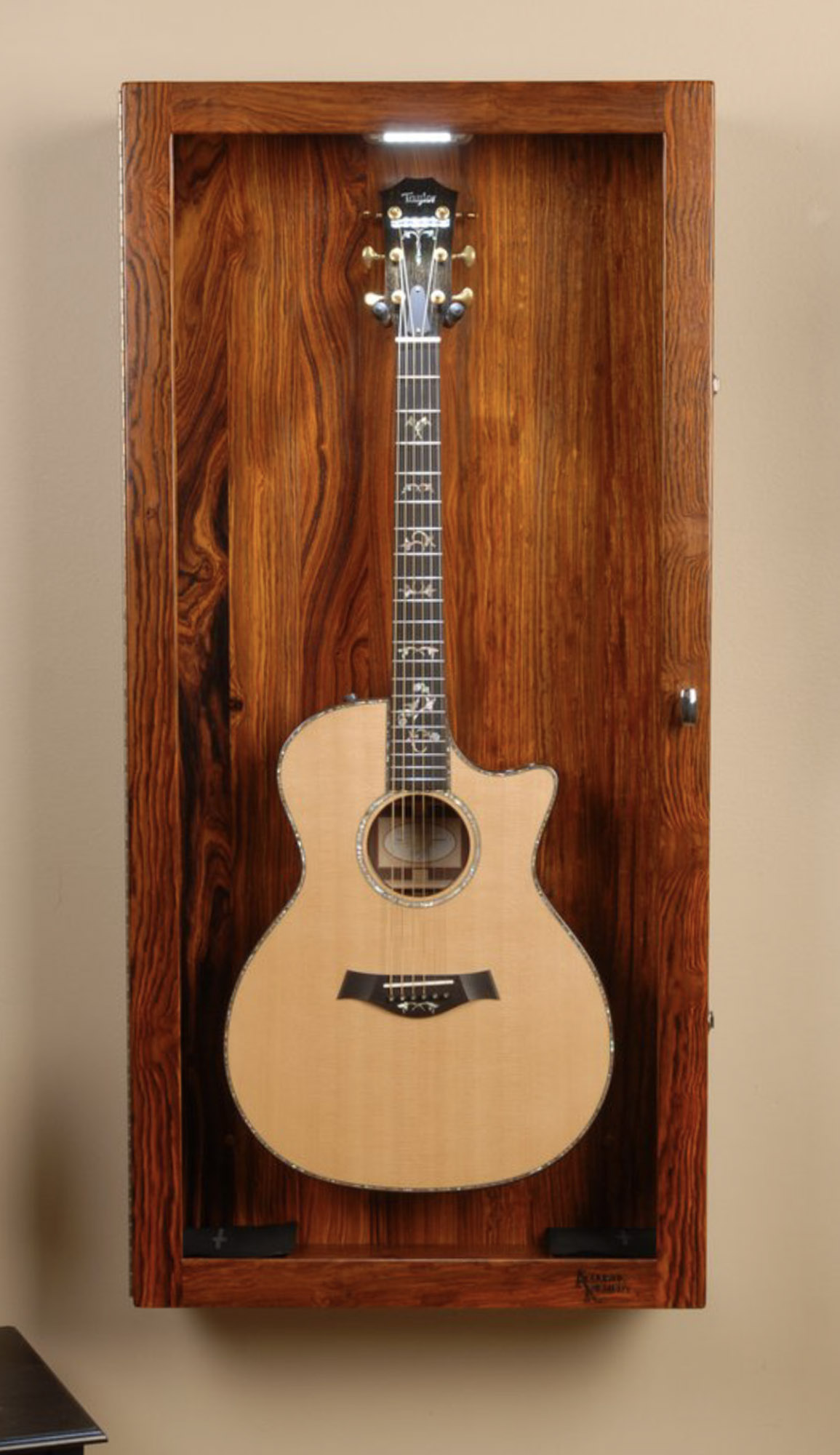 cab4 Classic Guitars International finest Classical guitars, Flamenco